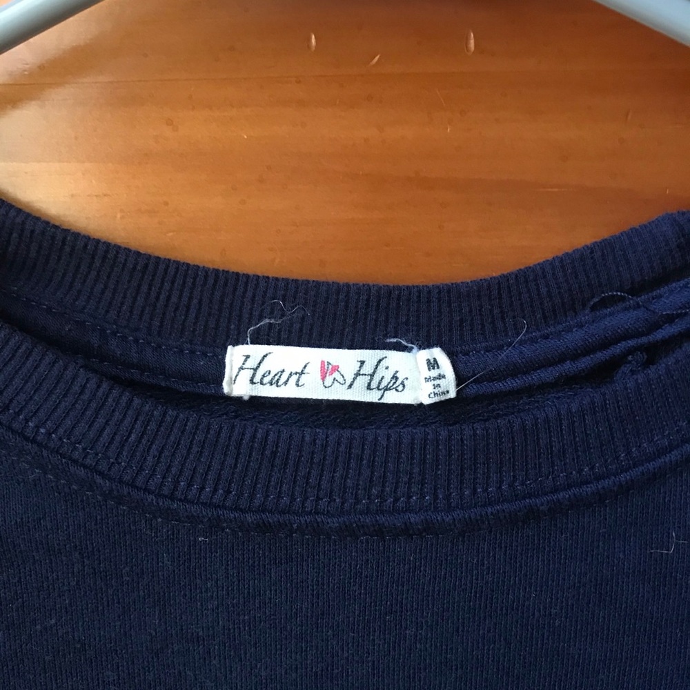 sweater - Picture 2 of 2